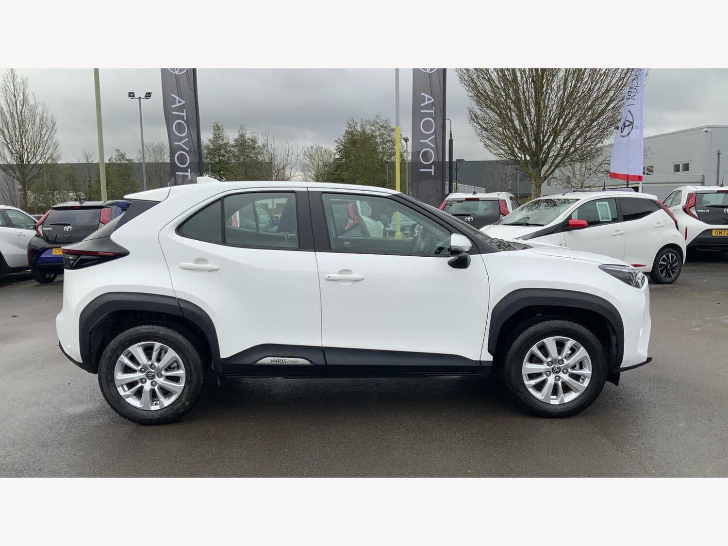 Used Toyota Yaris Cross 2024 for sale - 76701825: Photo 18