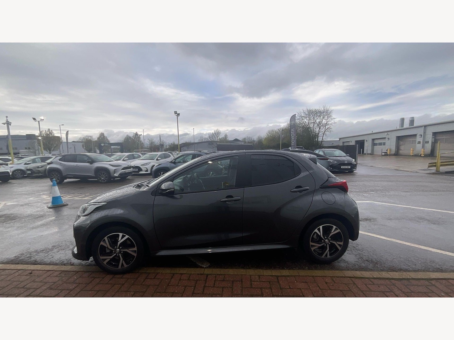 Used Toyota Yaris for sale - 78135669: Photo 19