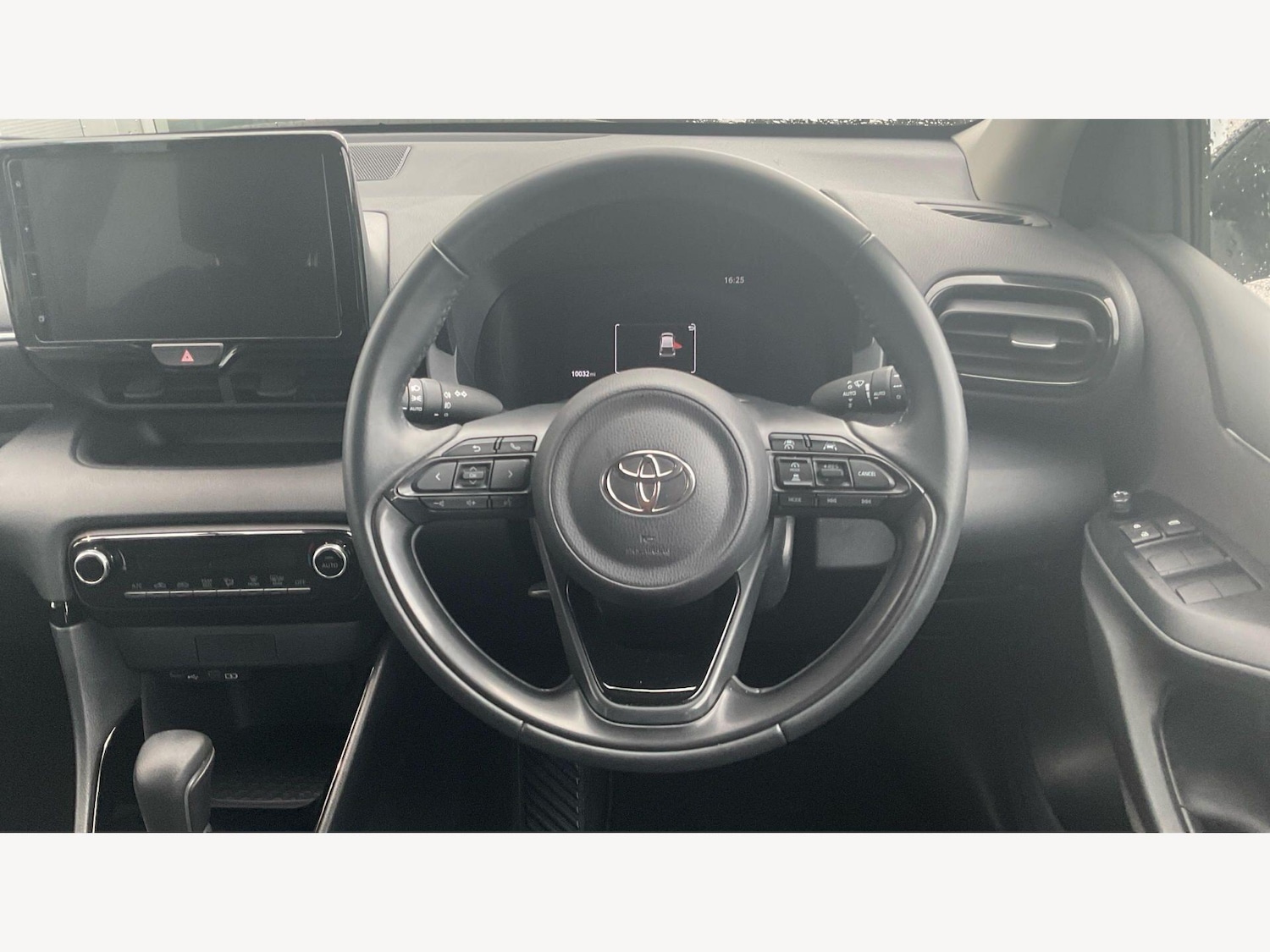 Used Toyota Yaris for sale - 78135669: Photo 8