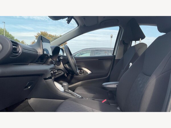 Used Toyota Yaris 2024 for sale - 76109503: Photo 12