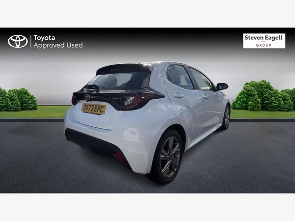 Used Toyota Yaris 2024 for sale - 76109503: Photo 2