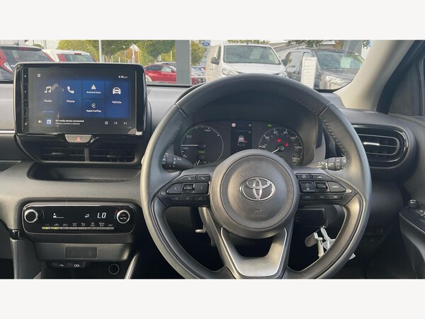 Used Toyota Yaris 2024 for sale - 76109503: Photo 8