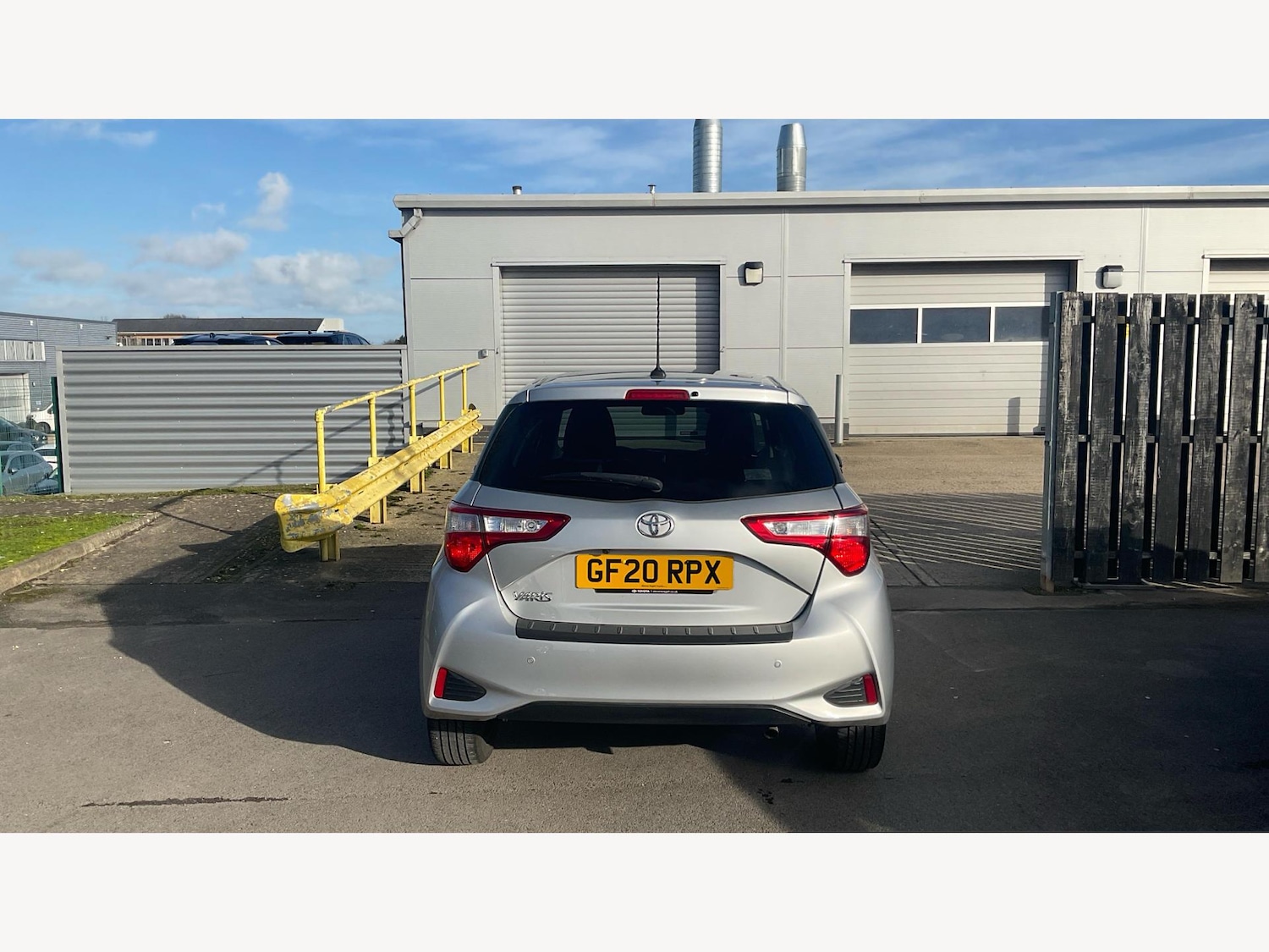 Used Toyota Yaris 2020 for sale - 77559186: Photo 21