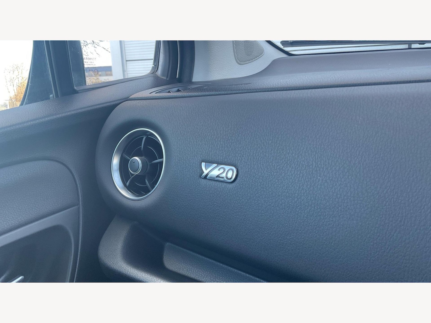 Used Toyota Yaris 2020 for sale - 77559186: Photo 28