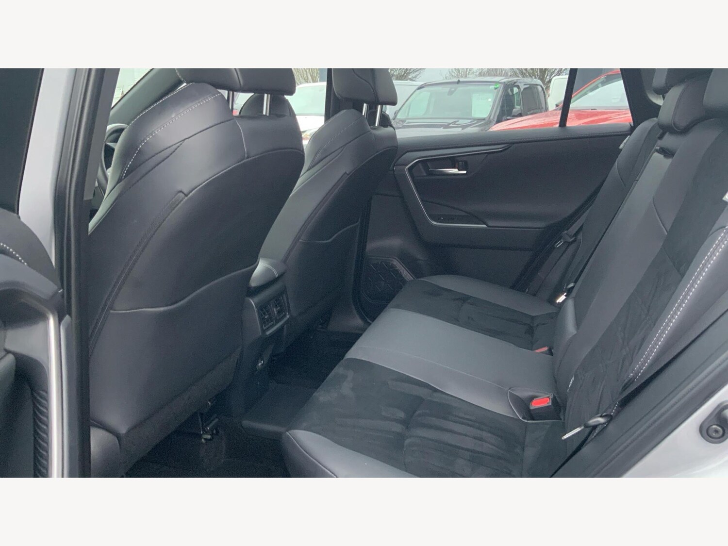 Used Toyota RAV4 2025 for sale - 76918683: Photo 15