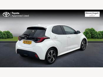 Used Toyota Yaris 2024 for sale - 78388002: Photo