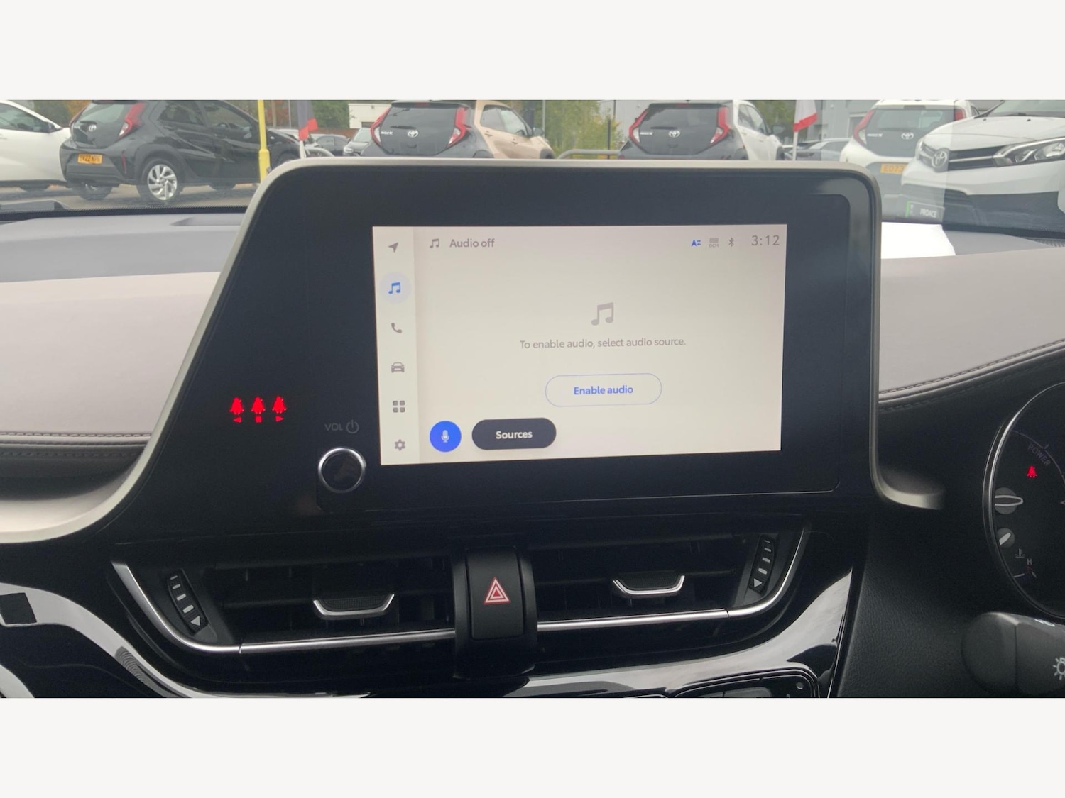 Used Toyota C-HR 2023 for sale - 76072329: Photo 9