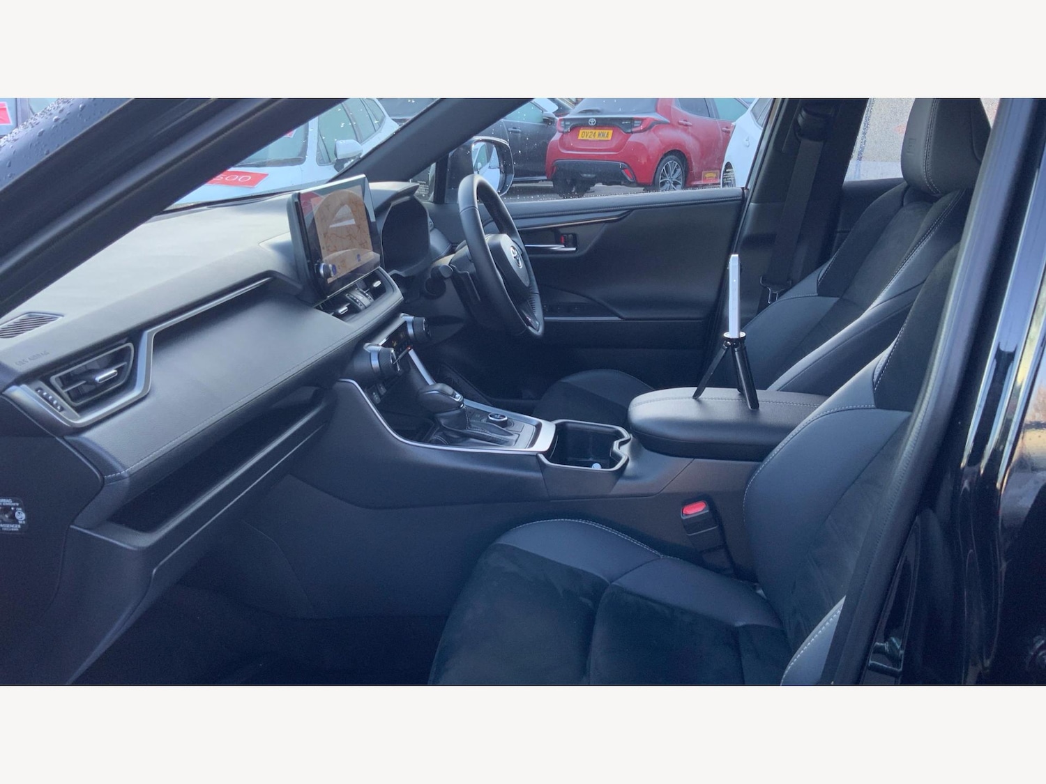 Used Toyota RAV4 2025 for sale - 77101648: Photo 12