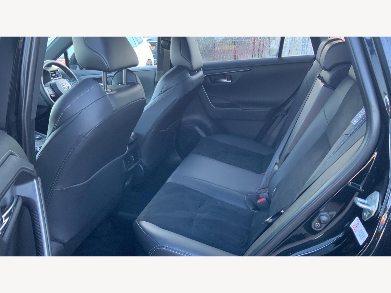 Used Toyota RAV4 2025 for sale - 77101648: Photo 15