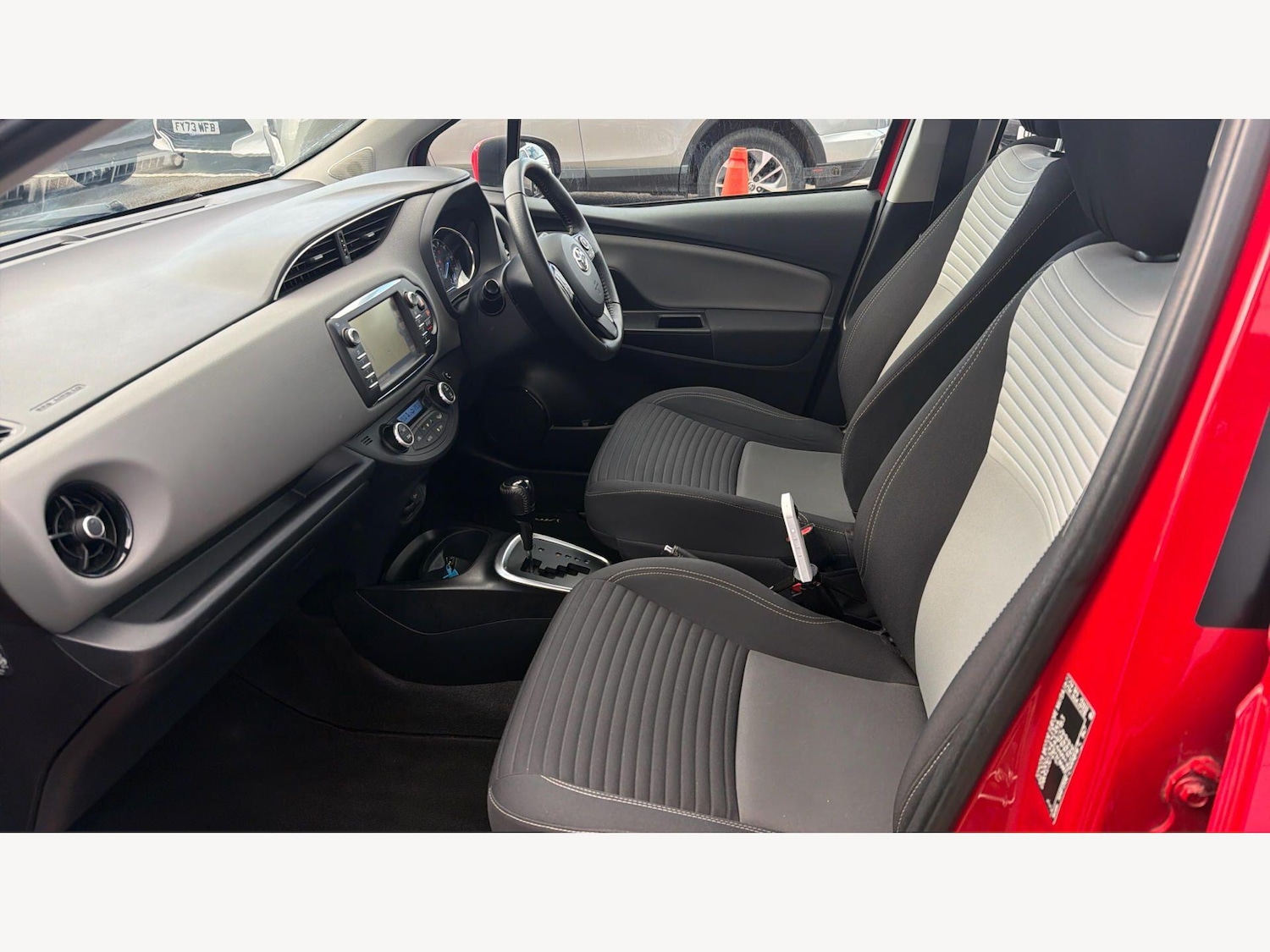 Used Toyota Yaris for sale - 77882131: Photo 12