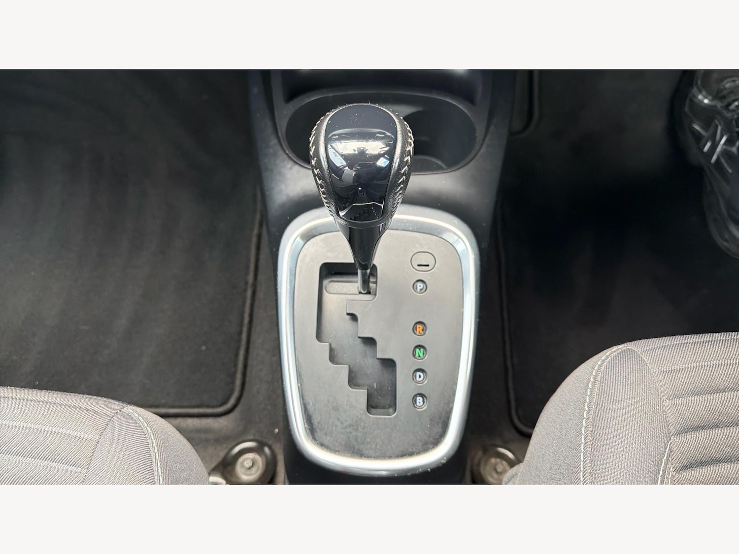 Used Toyota Yaris for sale - 77882131: Photo 25