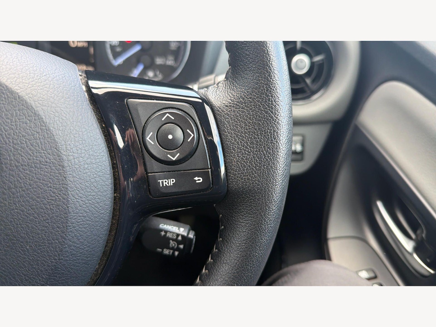 Used Toyota Yaris for sale - 77882131: Photo 27