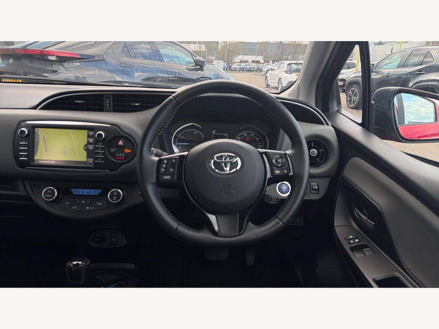 Used Toyota Yaris for sale - 77882131: Photo 8