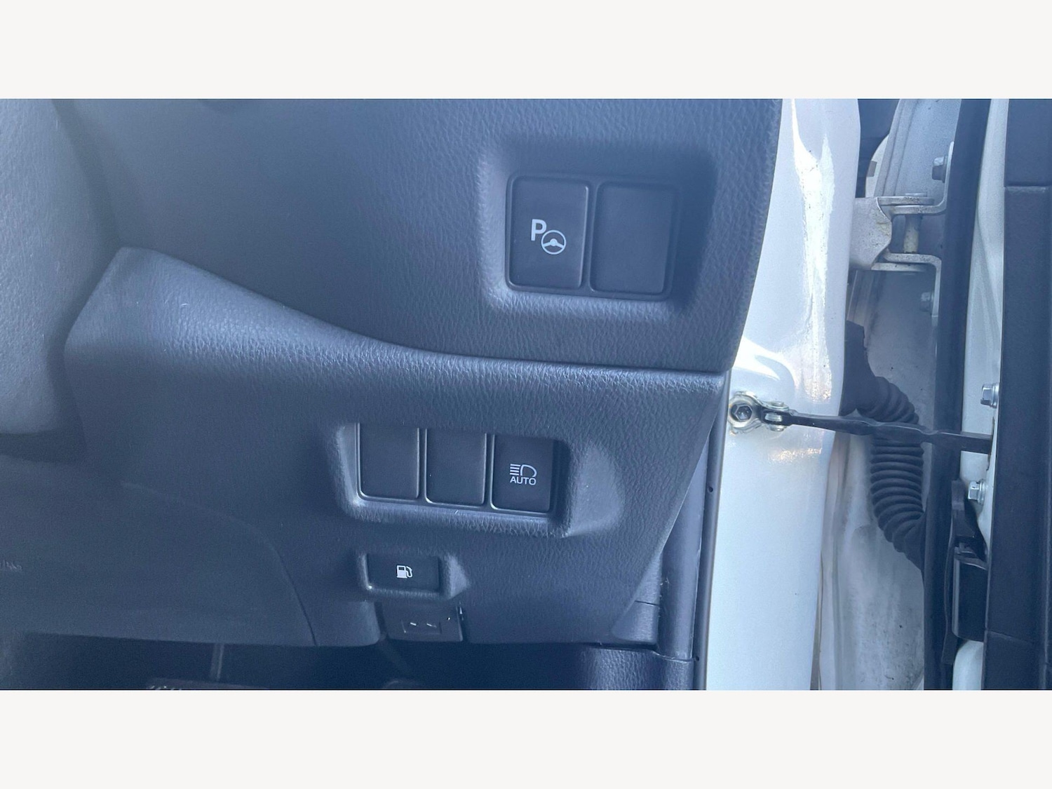 Used Toyota C-HR 2020 for sale - 77994352: Photo 26