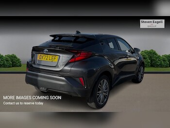 Used Toyota C-HR 2023 for sale - 77671812: Photo