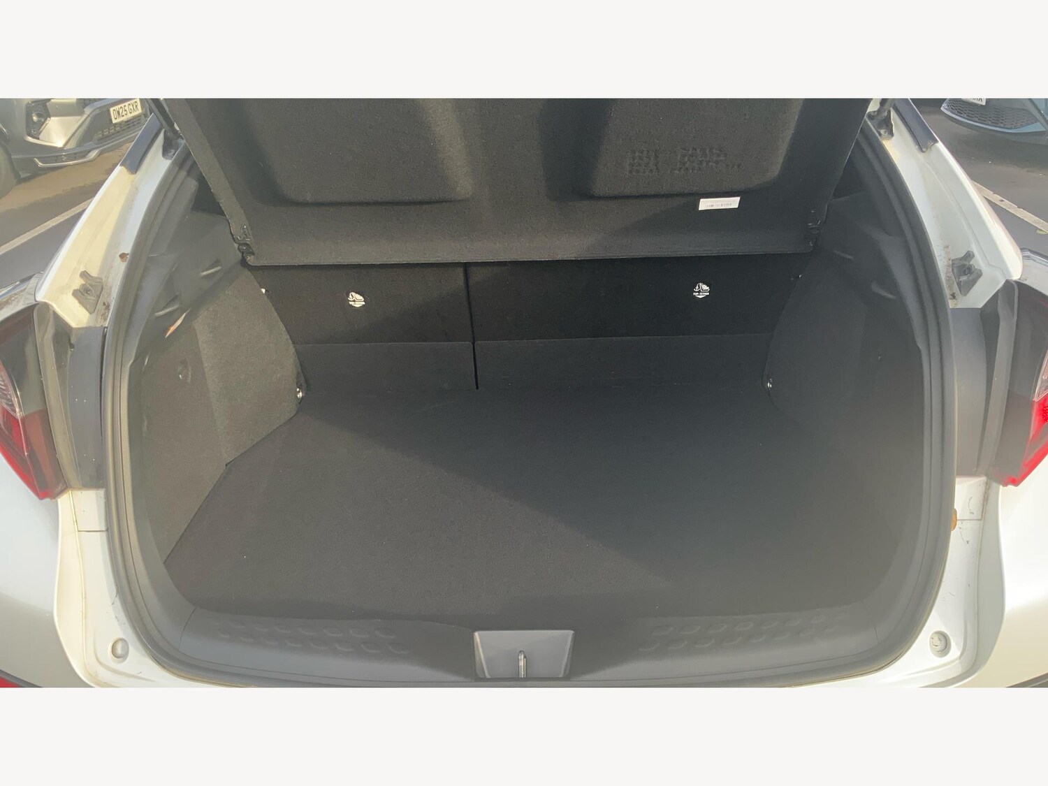 Used Toyota C-HR for sale - 77292096: Photo 16