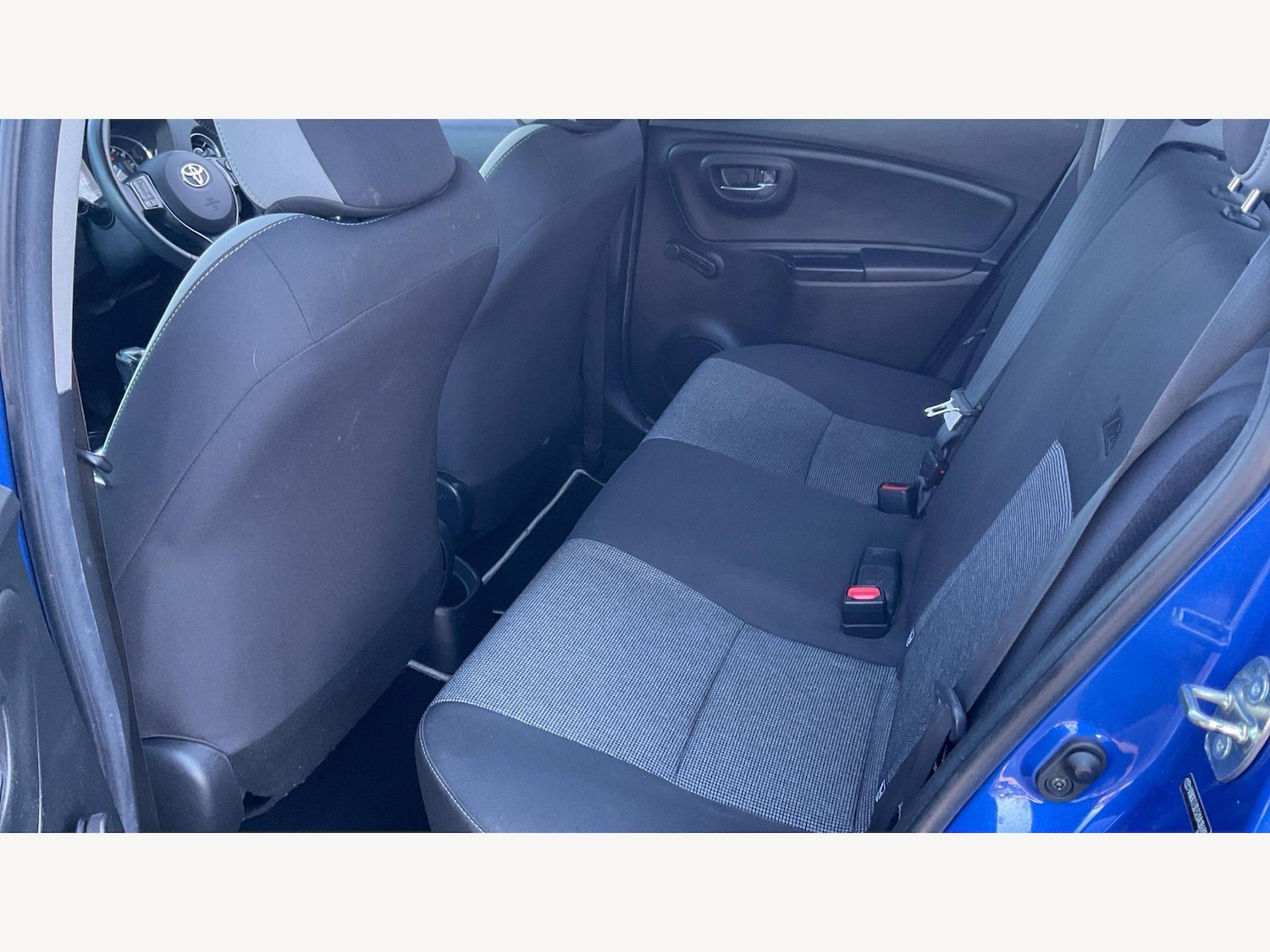 Used Toyota Yaris 2020 for sale - 78035102: Photo 15