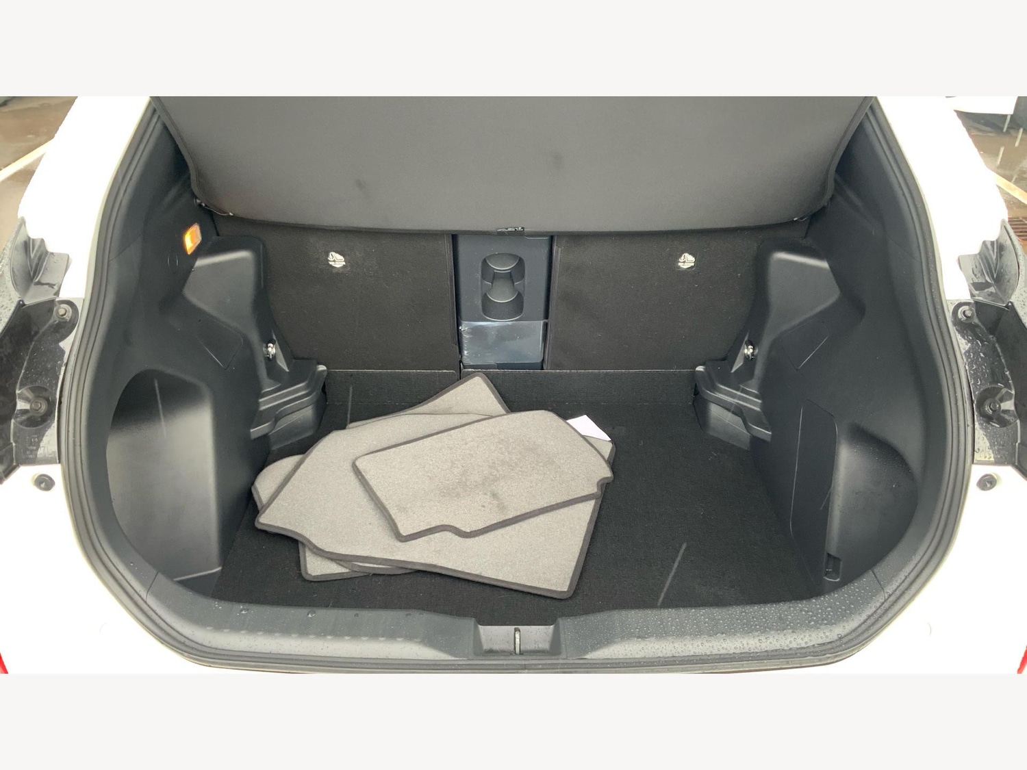 Used Toyota Yaris Cross 2023 for sale - 76485915: Photo 16