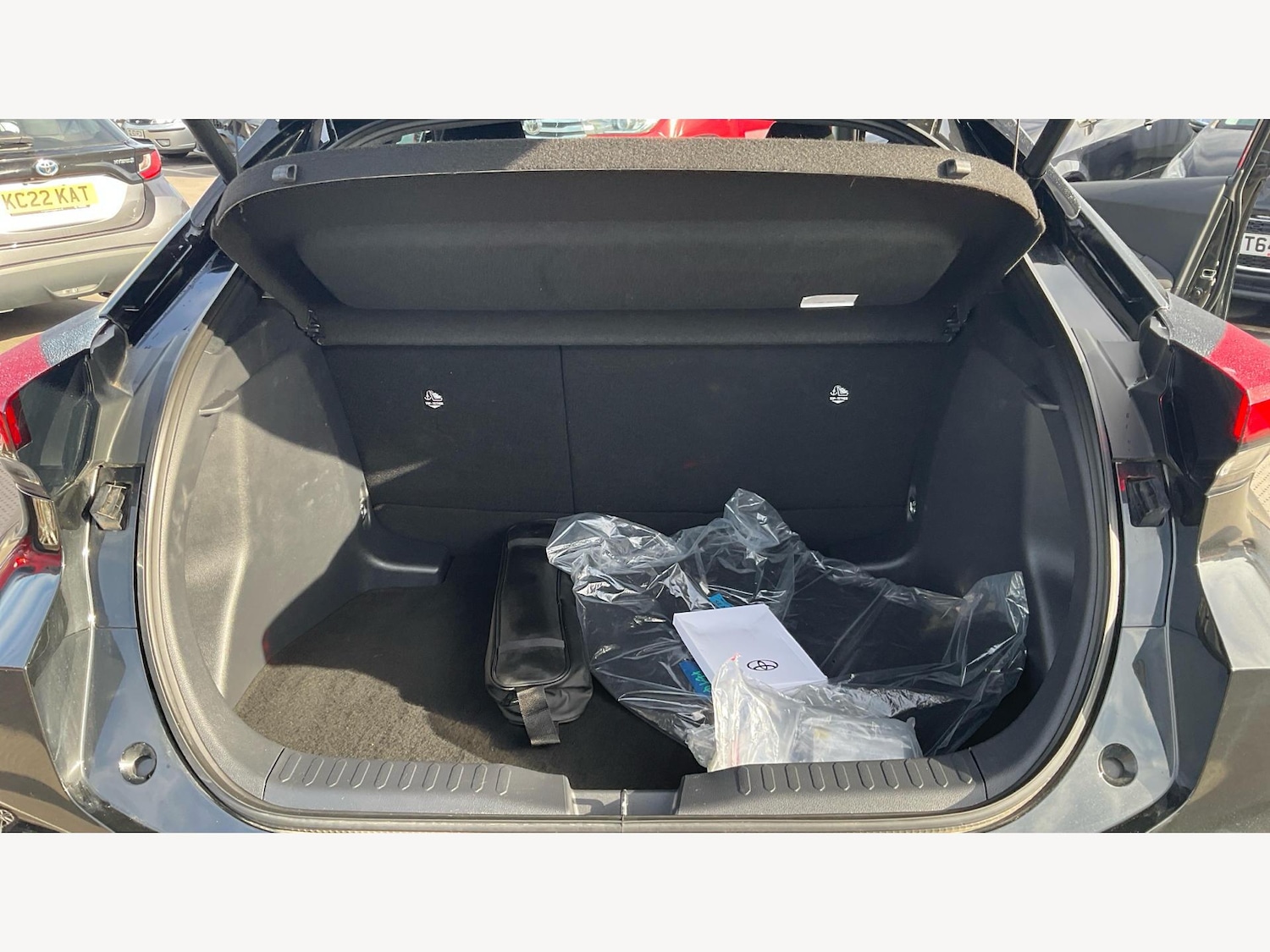Used Toyota C-HR 2024 for sale - 76377941: Photo 16