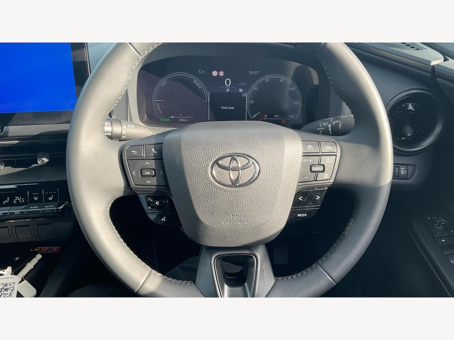 Used Toyota C-HR 2024 for sale - 76377941: Photo 8