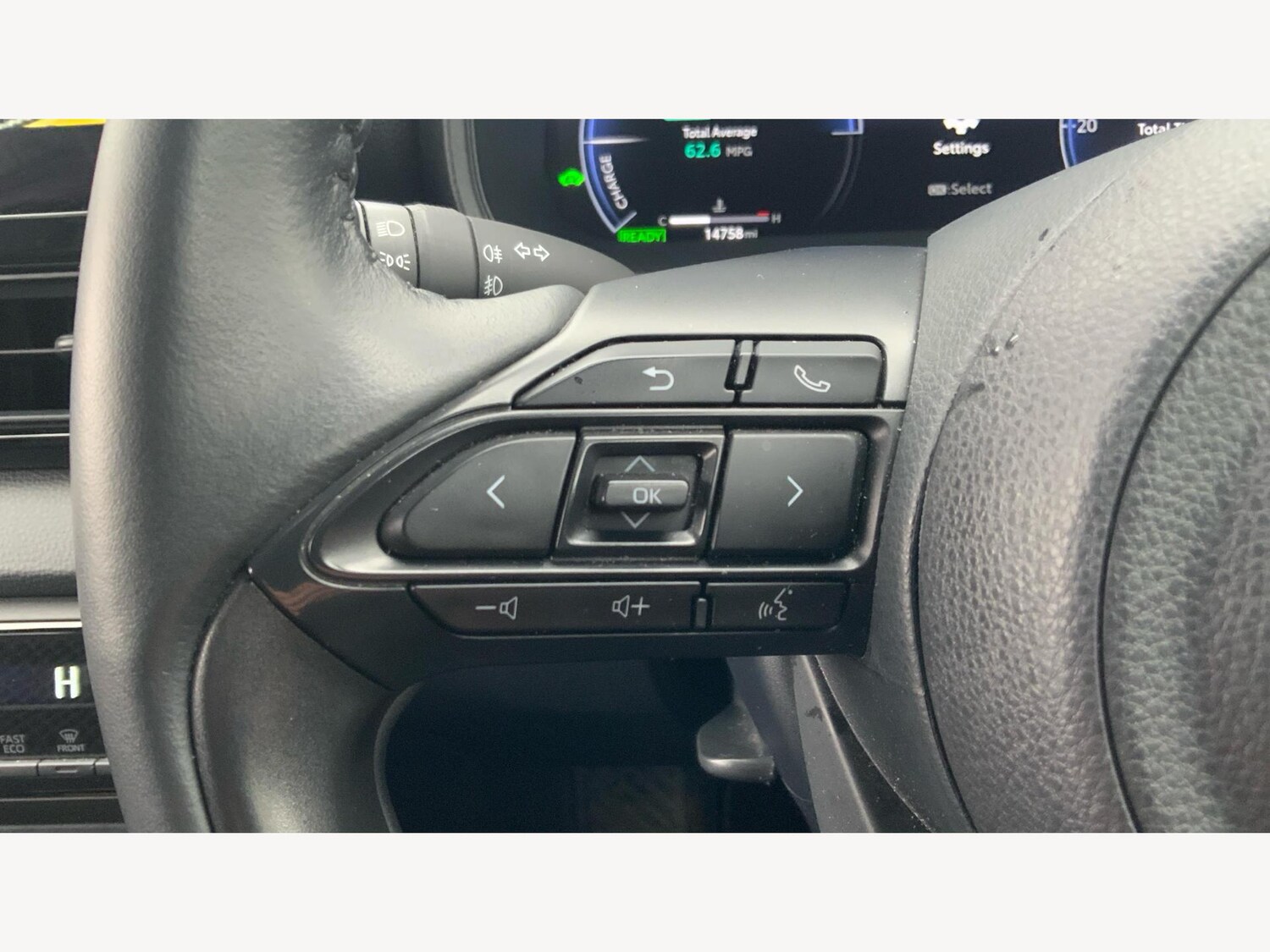 Used Toyota Yaris 2024 for sale - 77468977: Photo 27