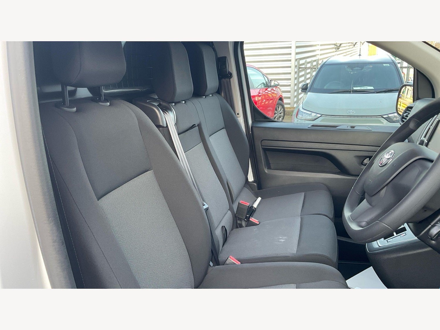 Used Toyota ProAce 2023 for sale - 77683931: Photo 28