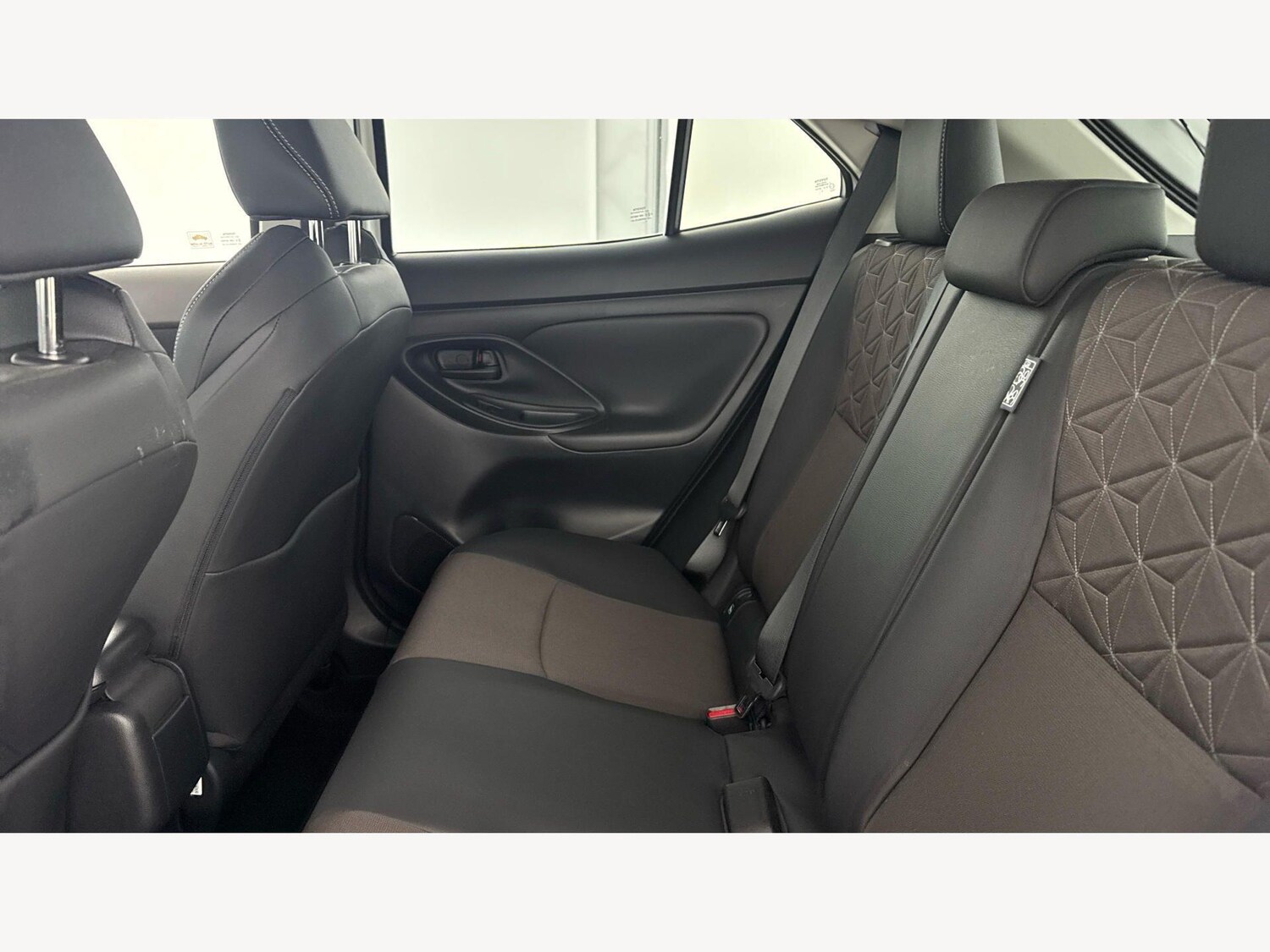 Used Toyota Yaris Cross 2023 for sale - 77597911: Photo 15
