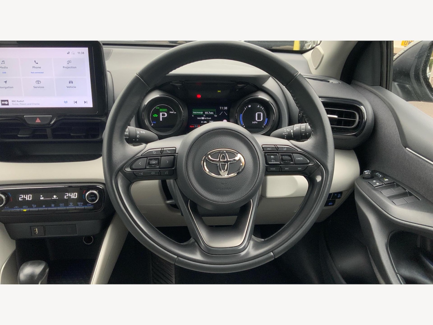 Used Toyota Yaris 2023 for sale - 77163146: Photo 10