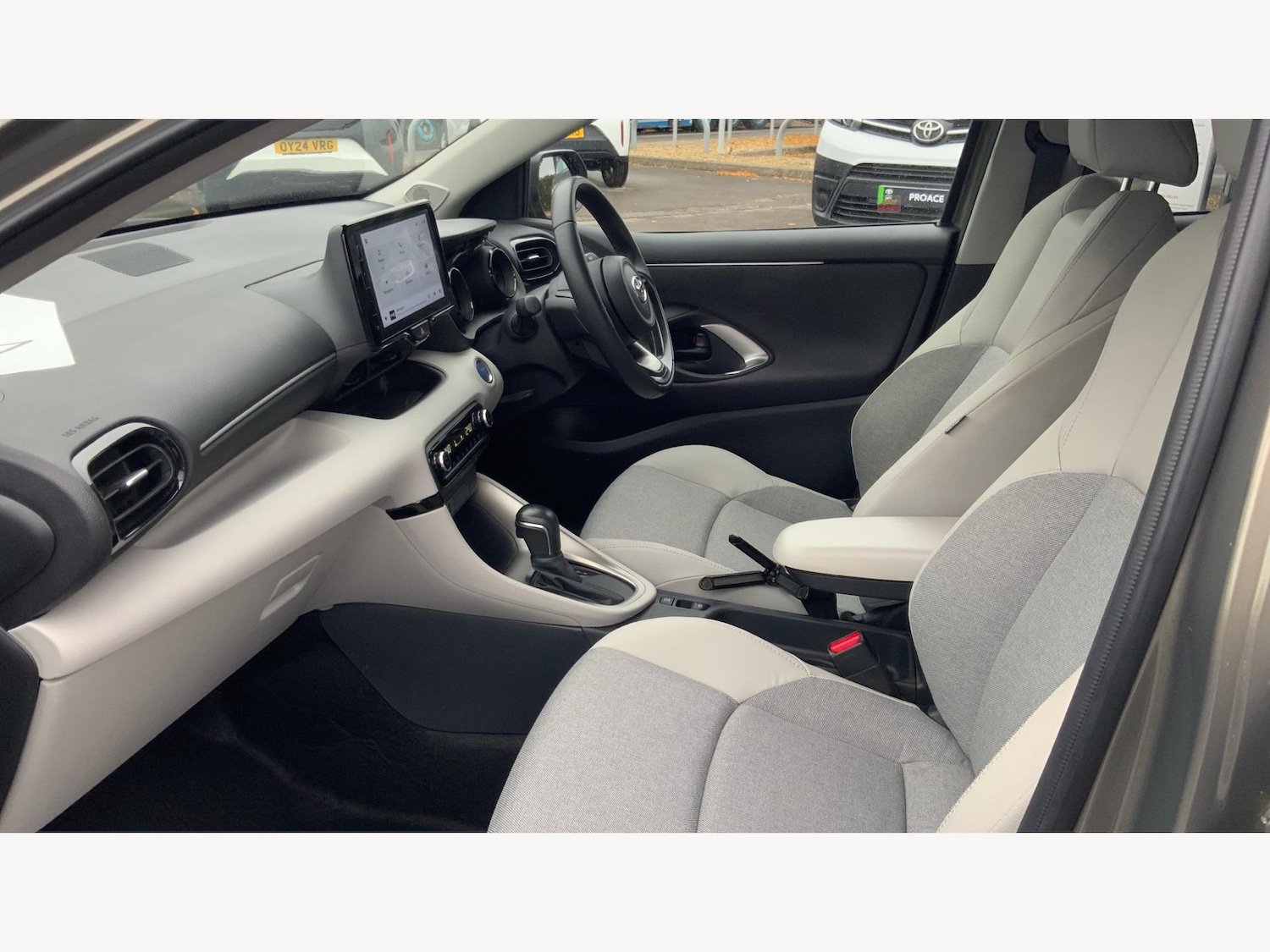 Used Toyota Yaris 2023 for sale - 77163146: Photo 12