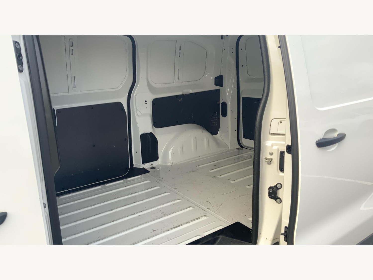 Used Toyota ProAce 2021 for sale - 77066793: Photo 15