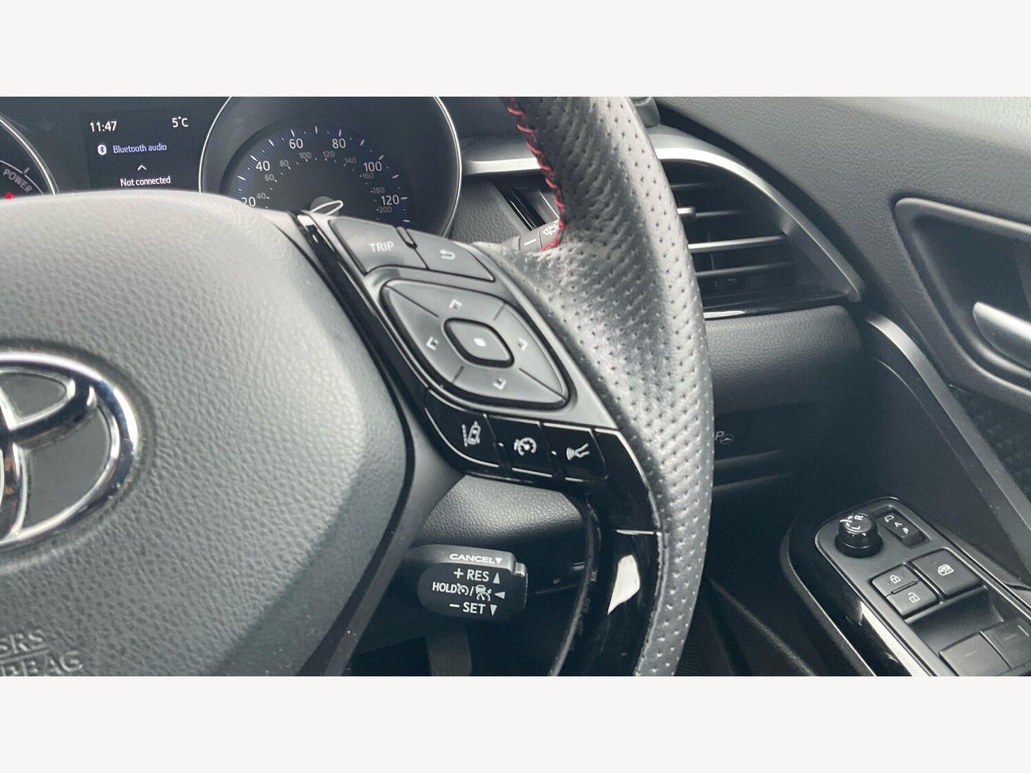 Used Toyota C-HR for sale - 77646165: Photo 25