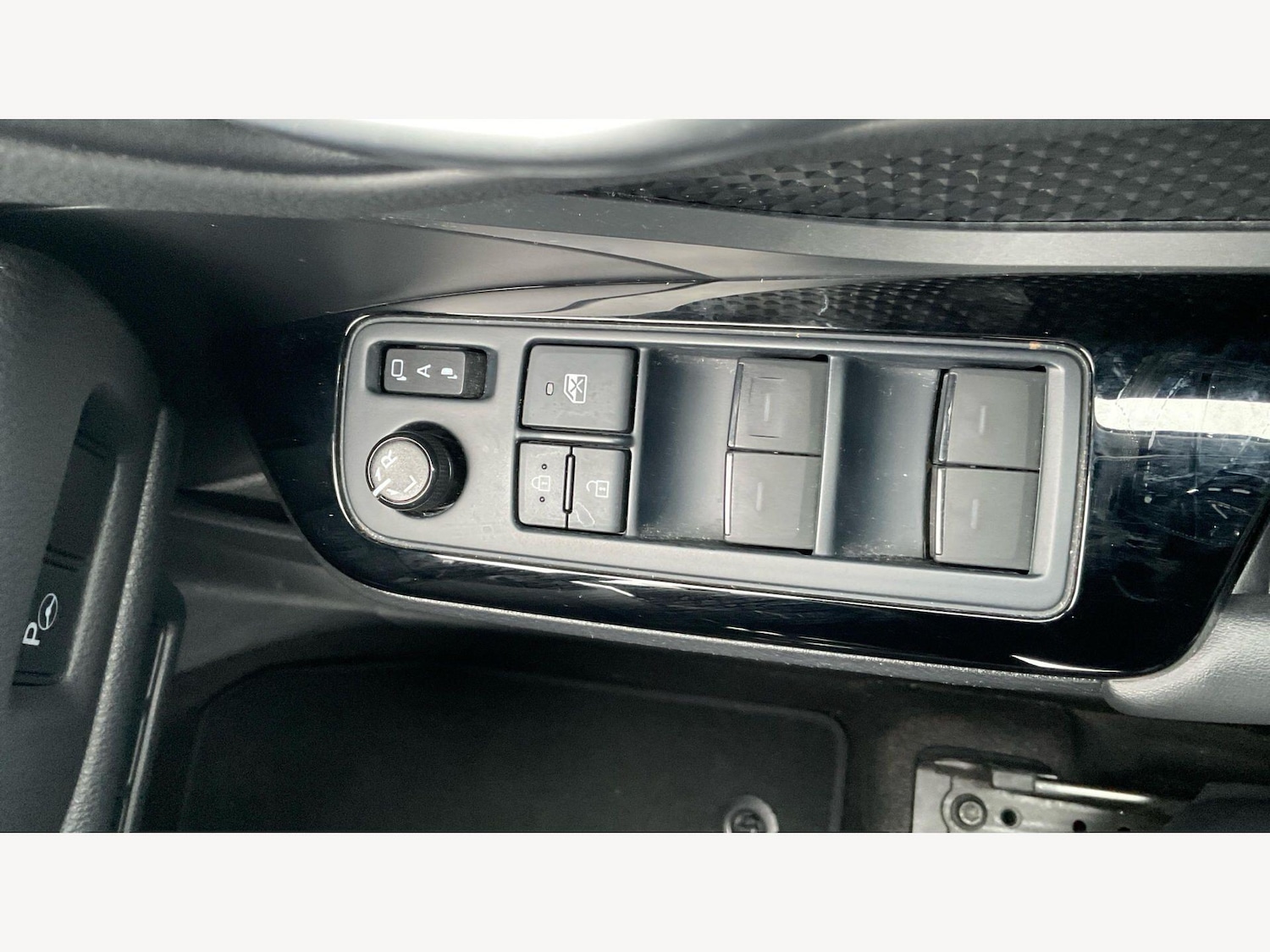 Used Toyota C-HR for sale - 77646165: Photo 26