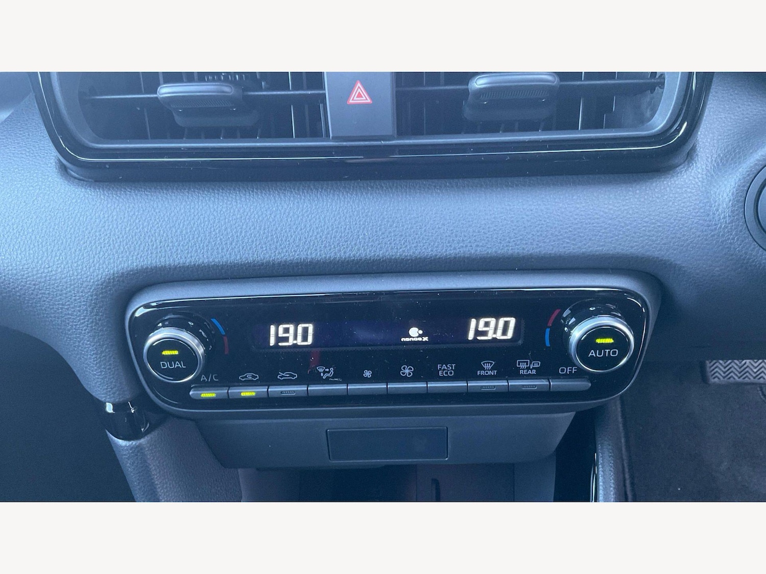 Used Toyota Yaris 2025 for sale - 78072957: Photo 29