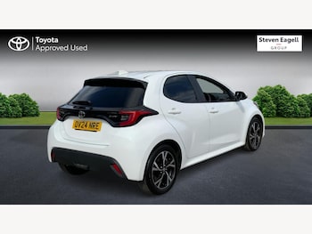 Used Toyota Yaris 2024 for sale - 75728529: Photo