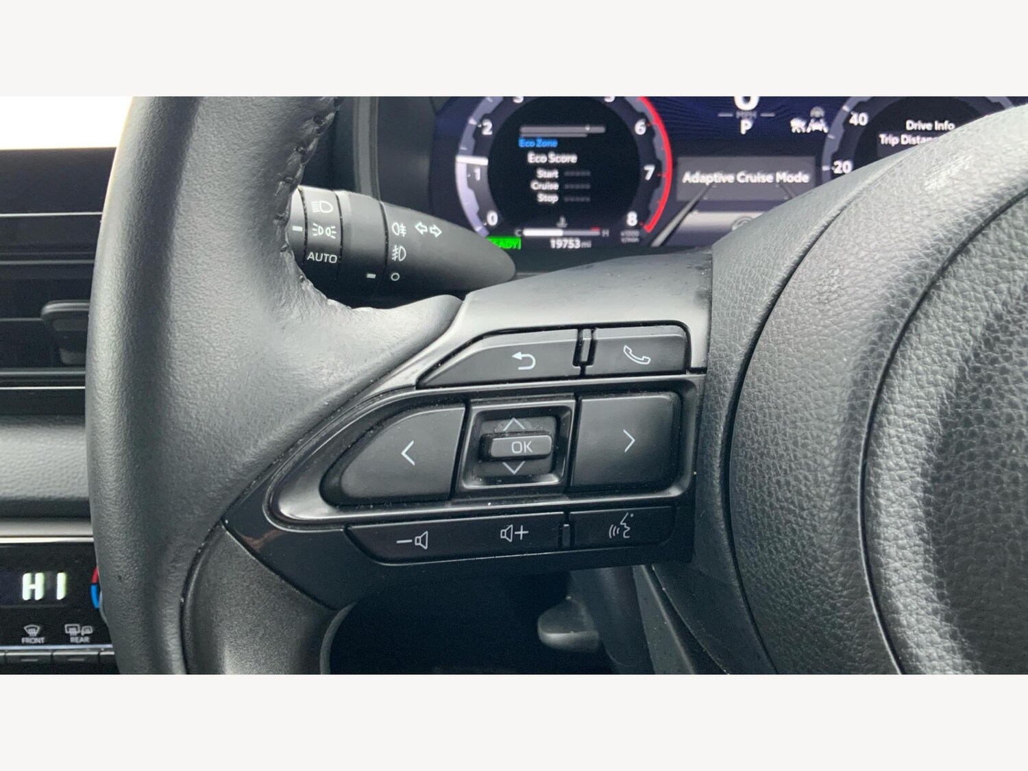 Used Toyota Yaris 2024 for sale - 77396478: Photo 23