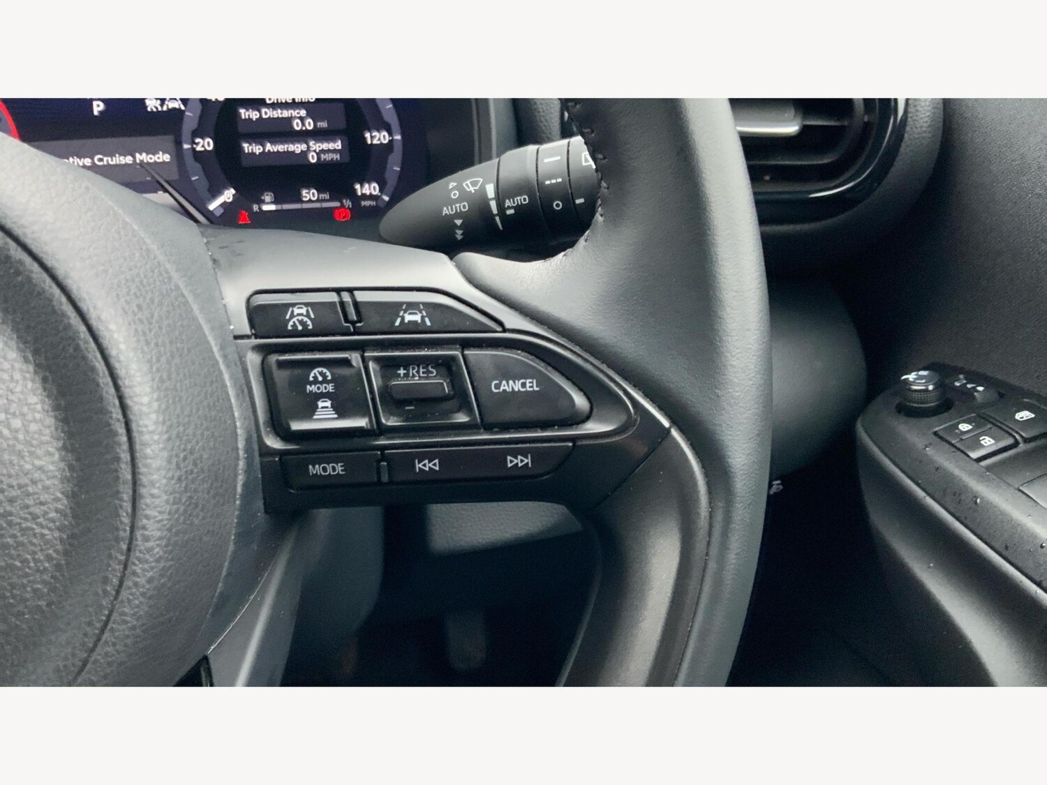 Used Toyota Yaris 2024 for sale - 77396478: Photo 24