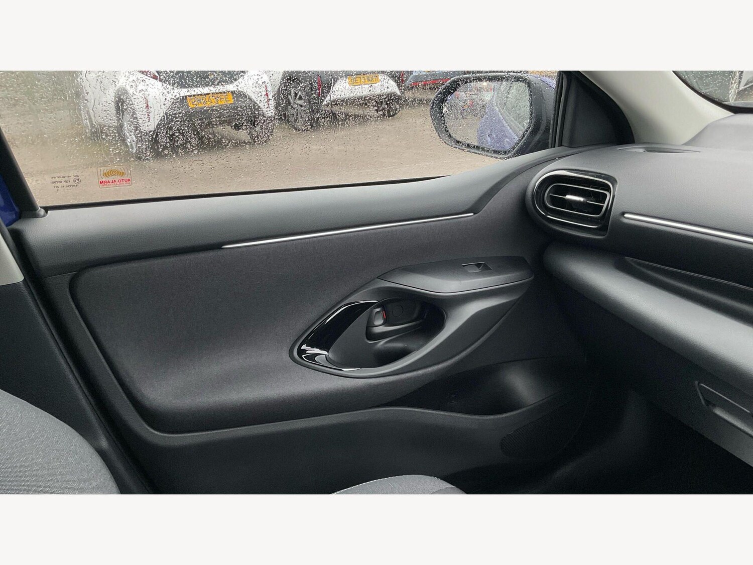 Used Toyota Yaris 2025 for sale - 77626165: Photo 30