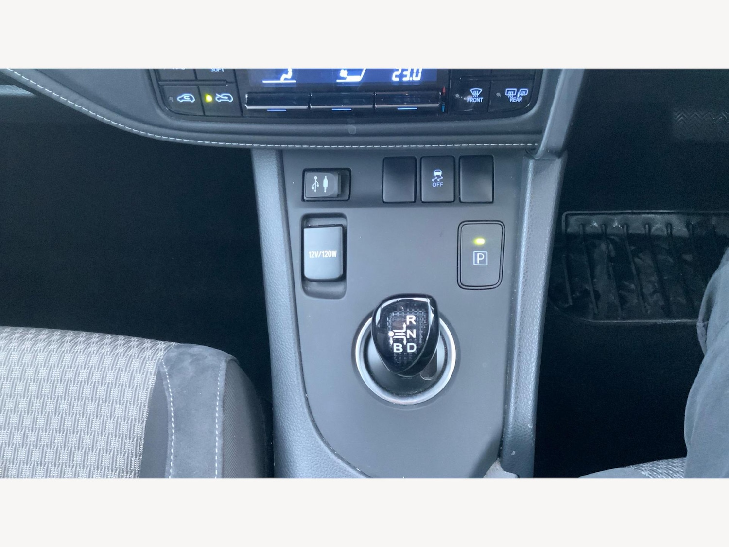 Used Toyota Auris 2018 for sale - 77120765: Photo 22