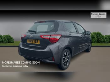Used Toyota Yaris 2019 for sale - 79676573: Photo