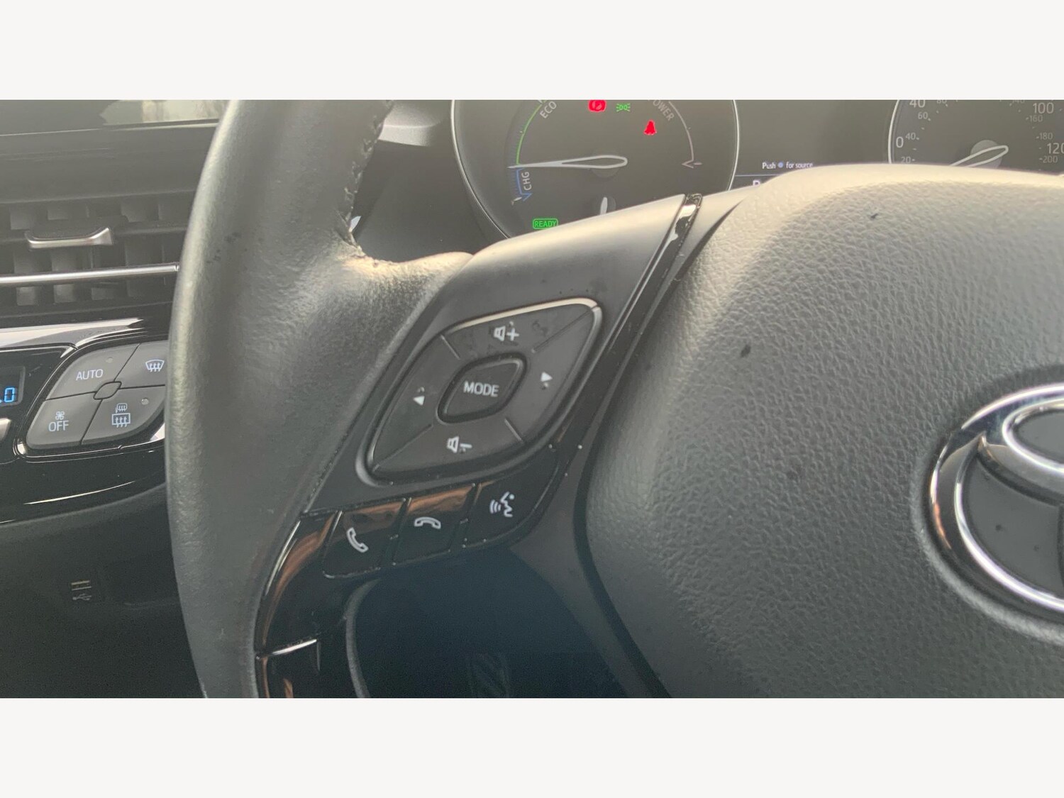 Used Toyota C-HR 2022 for sale - 77214912: Photo 24