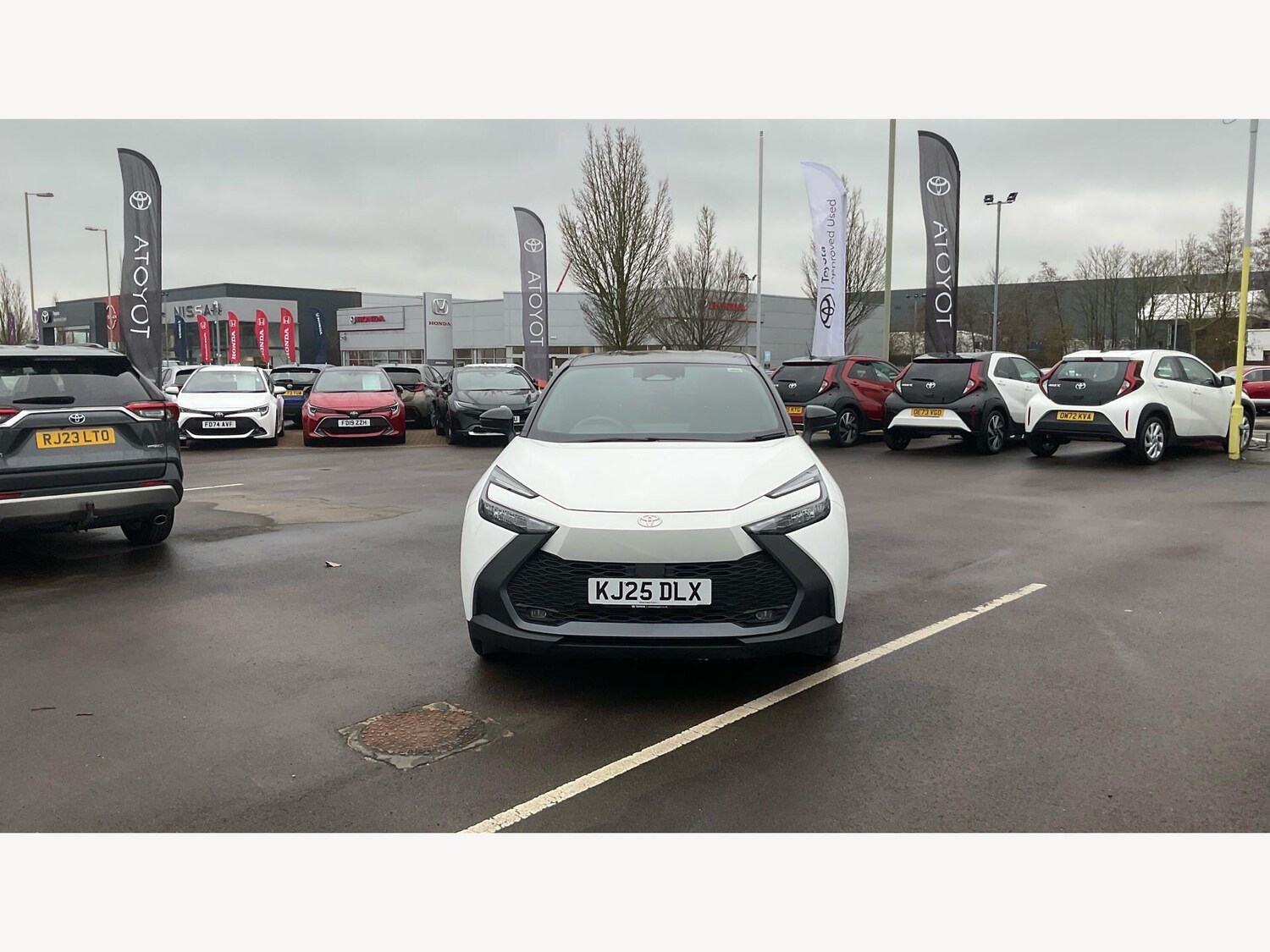 Used Toyota C-HR for sale - 77657641: Photo 17