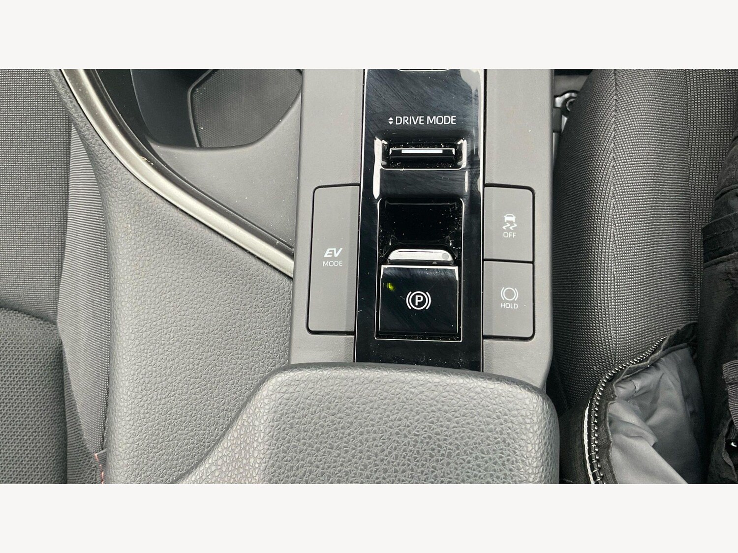 Used Toyota C-HR for sale - 77657641: Photo 26