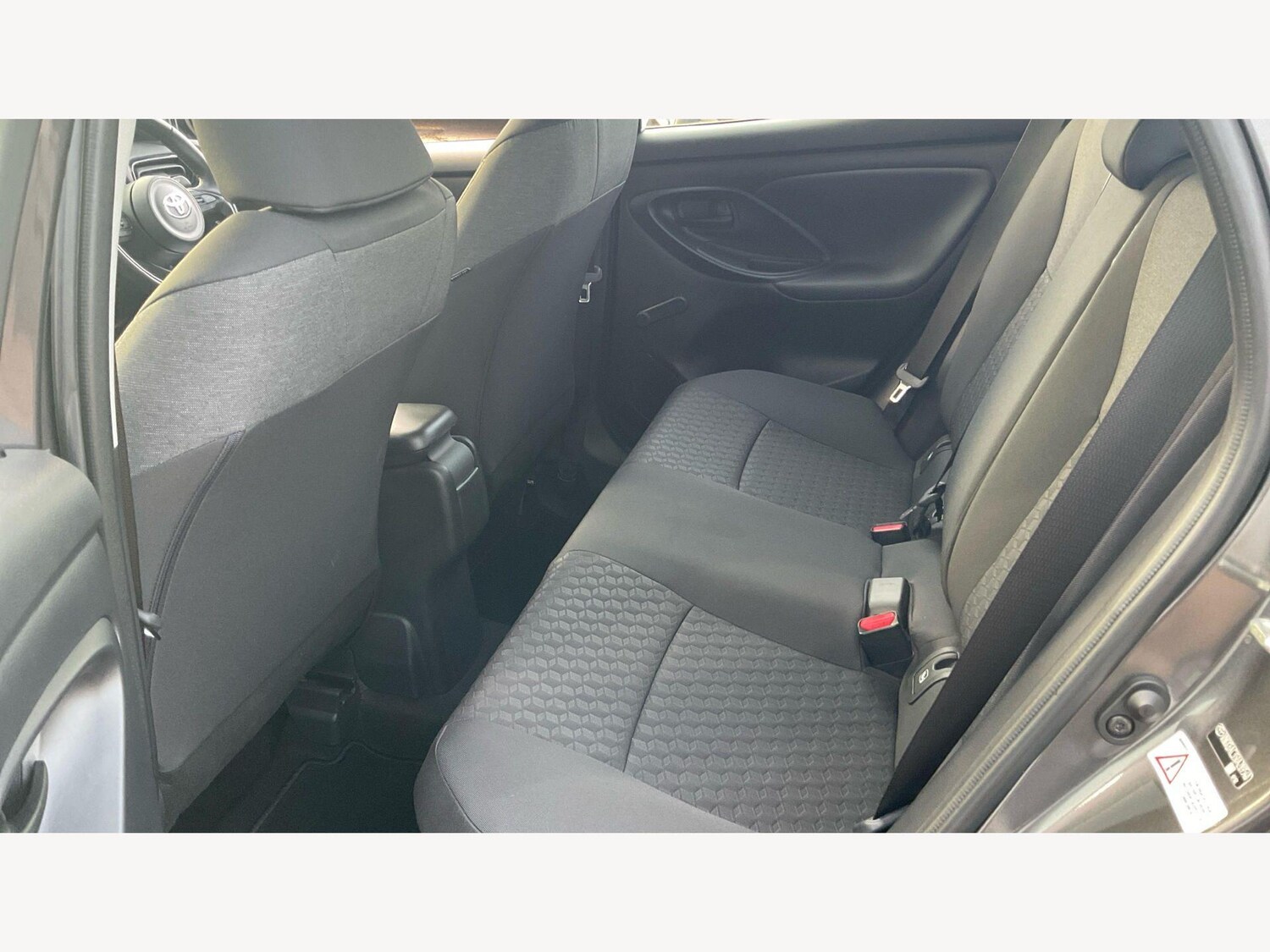 Used Toyota Yaris for sale - 77794247: Photo 15