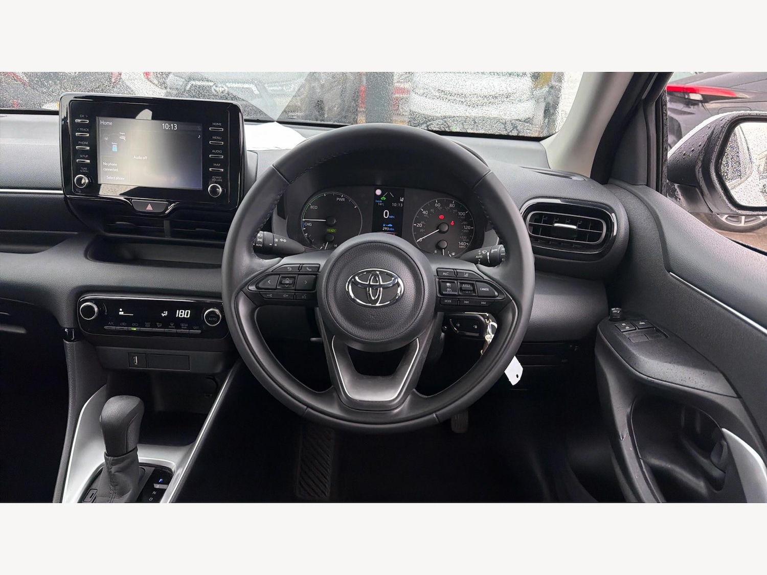 Used Toyota Yaris 2022 for sale - 76561596: Photo 10