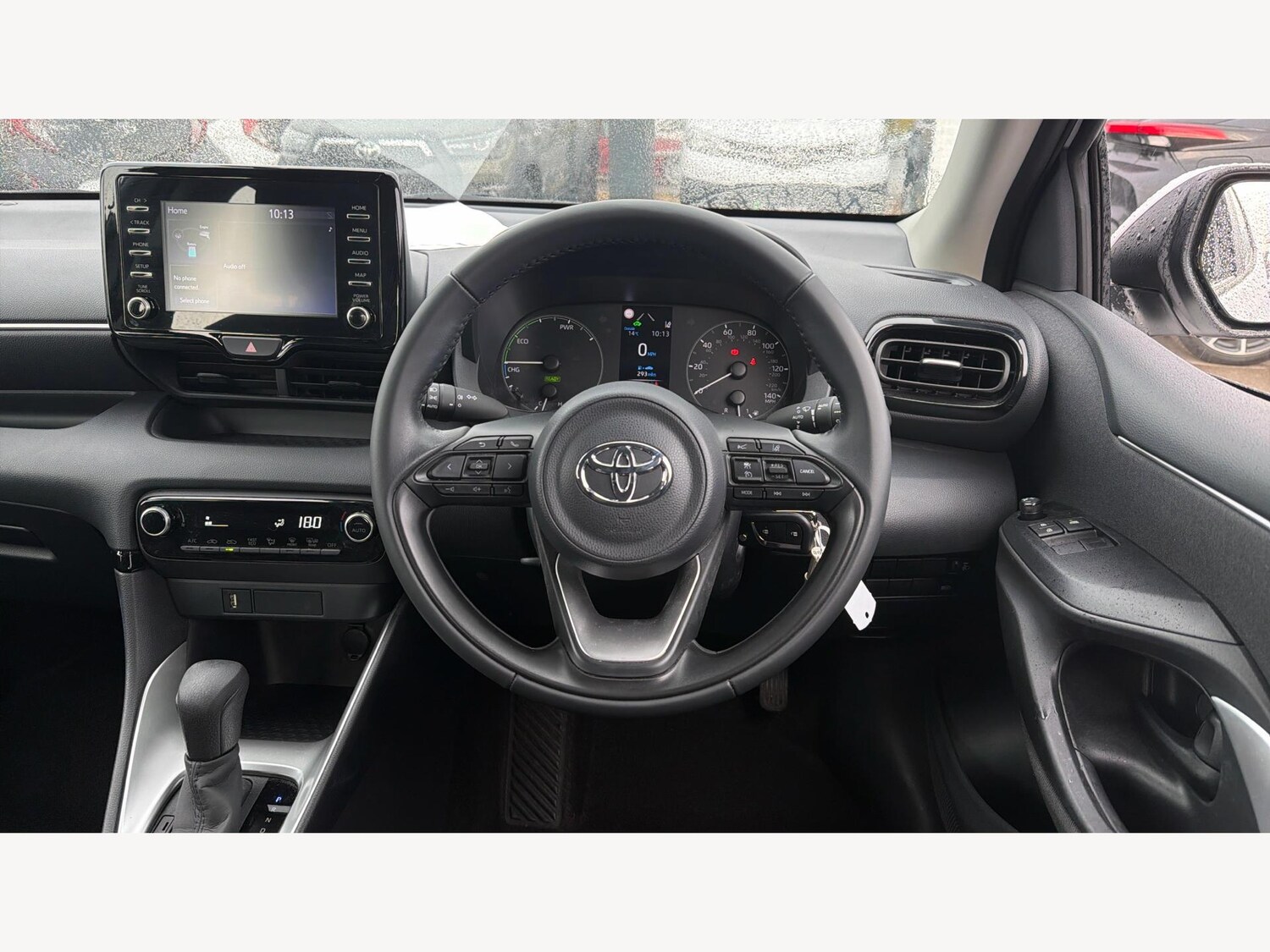 Used Toyota Yaris 2022 for sale - 76561596: Photo 8