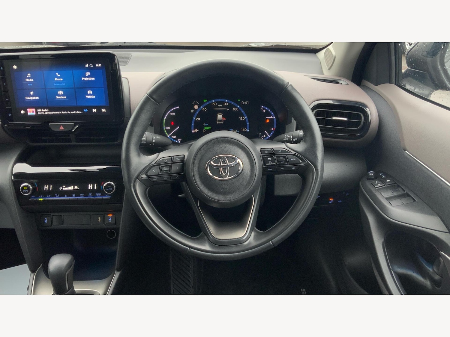 Used Toyota Yaris Cross 2023 for sale - 77015542: Photo 10