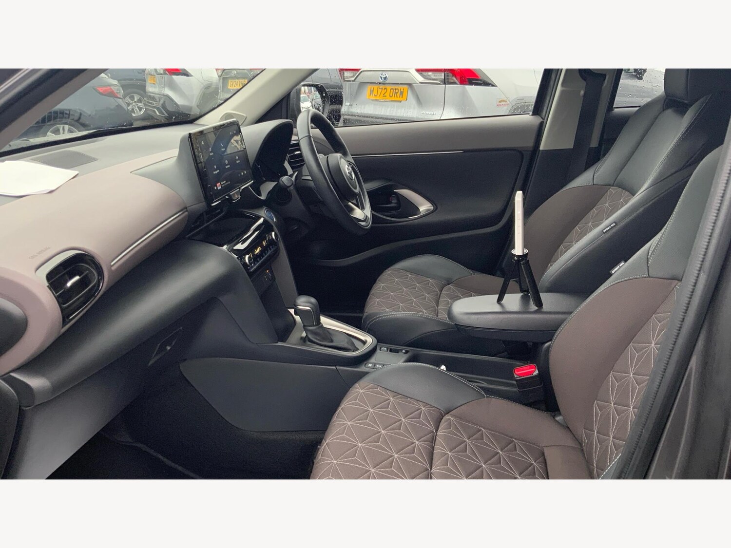 Used Toyota Yaris Cross 2023 for sale - 77015542: Photo 12