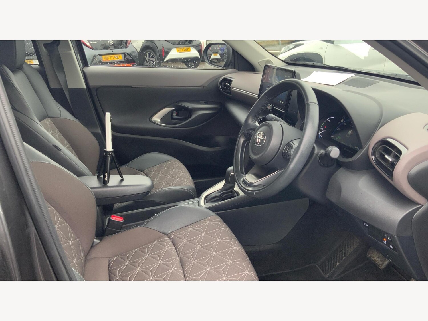 Used Toyota Yaris Cross 2023 for sale - 77015542: Photo 13