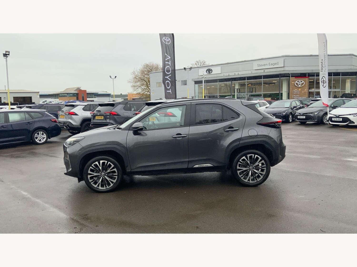Used Toyota Yaris Cross 2023 for sale - 77015542: Photo 19