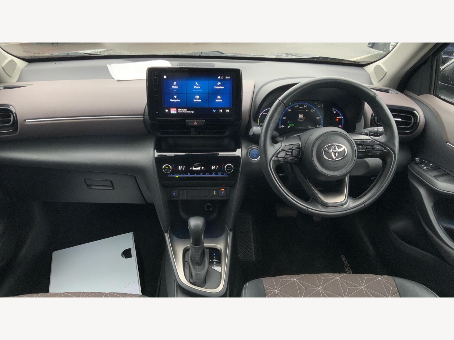 Used Toyota Yaris Cross 2023 for sale - 77015542: Photo 7